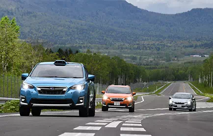 Test vehicles driving on the circuit